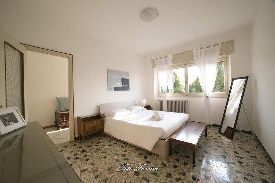 Casa Vacanze Gli Ulivi Del Lago Villa Sale Marasino Exteriör bild