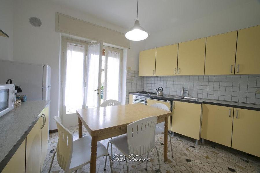 Casa Vacanze Gli Ulivi Del Lago Villa Sale Marasino Exteriör bild