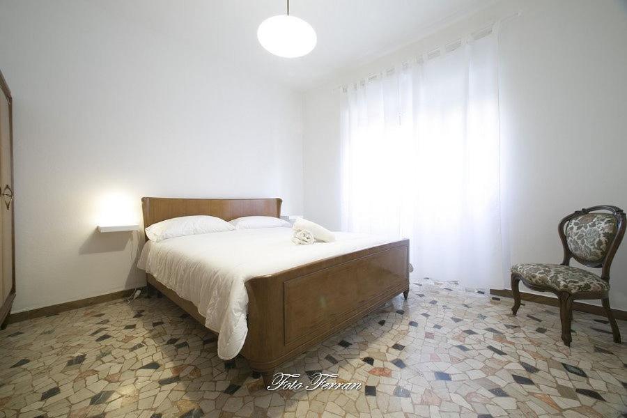 Casa Vacanze Gli Ulivi Del Lago Villa Sale Marasino Exteriör bild